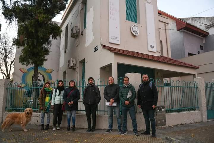 La biblioteca José Hernández continúa cerrada y el Ministerio de Cultura no ofrece explicaciones al respecto