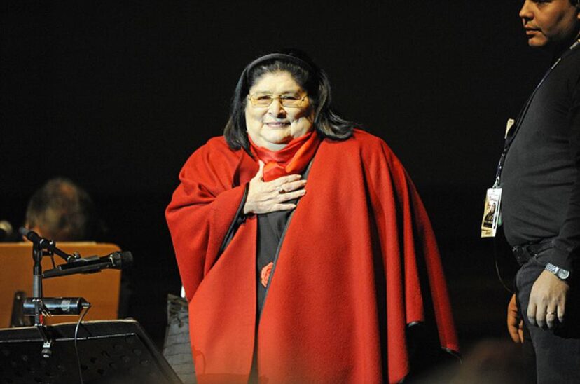 Mercedes Sosa se hace patria en la Feria de Mataderos