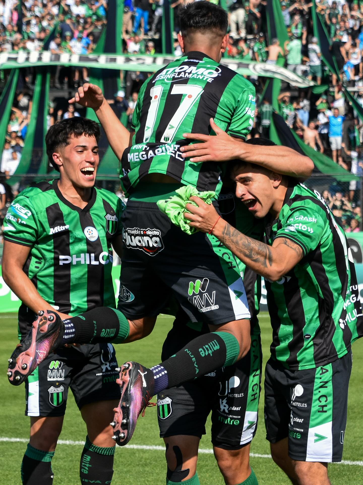 El Torito dio el golpe en el final